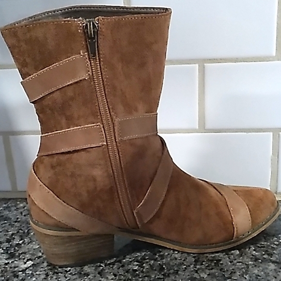 Joyfolie Winona Leather Suede Buckle Strappy Ankle Boots. Size 7 - Picture 9 of 16